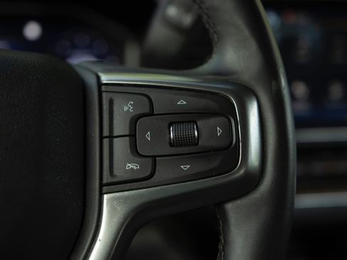 Used 2023 Chevrolet Silverado 1500 LT AWD/4WD image 7