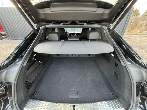 Used 2025 Porsche Cayenne GTS image 14