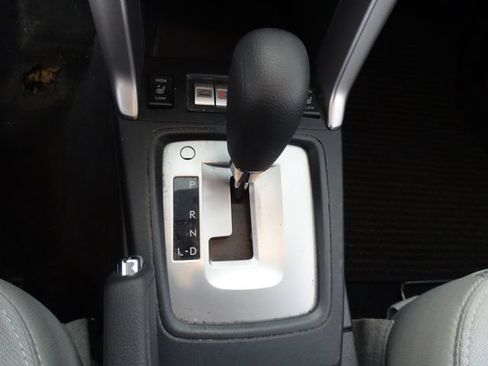 Used 2018 Subaru Forester 2.5i Premium w/ All-Weather Package AWD/4WD image 11