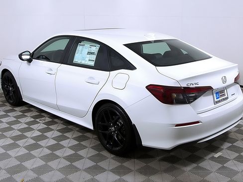 Certified 2025 Honda Civic Sport image 9