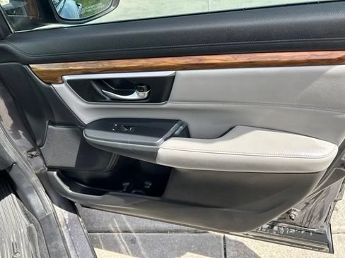 Used 2017 Honda CR-V Touring image 30
