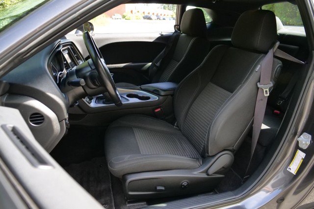 Used 2019 Dodge Challenger SXT w/ Driver Convenience Group AWD/4WD image 12