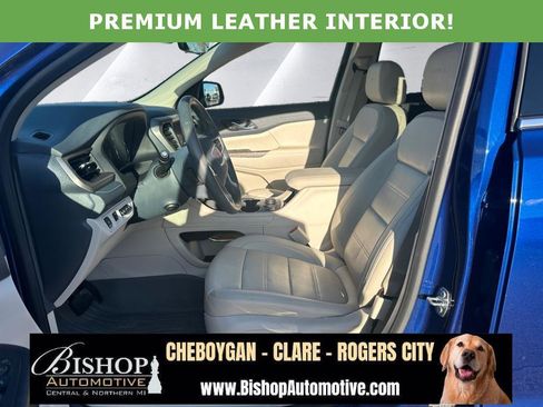 Used 2023 GMC Acadia Denali w/ Denali Ultimate Package image 9