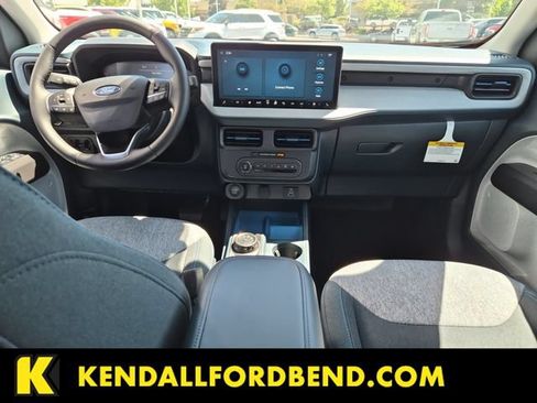 Used 2025 Ford Maverick XLT w/ XLT Luxury Package AWD/4WD image 21