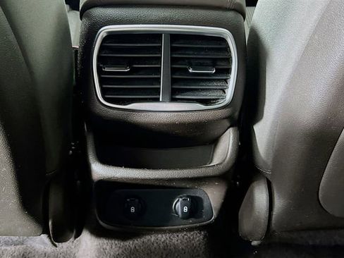 Used 2019 Hyundai Santa Fe SE AWD/4WD image 25