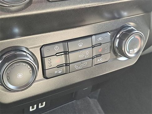 Used 2020 Ford F150 XLT w/ Equipment Group 302A Luxury image 28