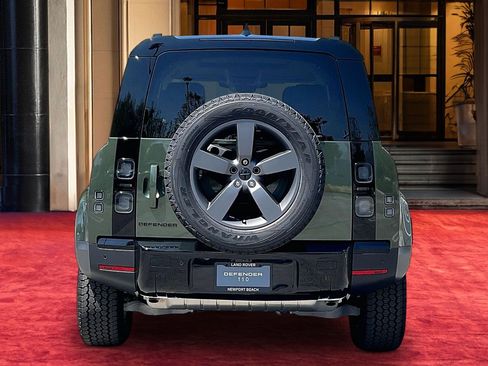 New 2026 Land Rover Defender 110 S AWD/4WD image 7