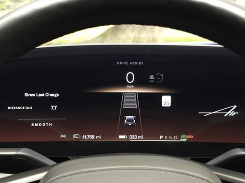 Used 2025 Lucid Air Touring AWD/4WD image 30
