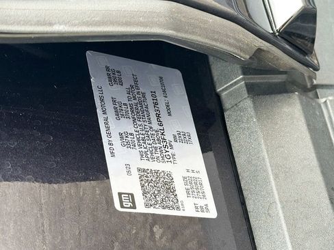 Certified 2023 Cadillac Escalade Sport w/ LPO, ONYX Package image 34