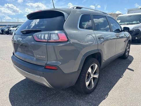 Used 2019 Jeep Cherokee Limited FWD image 5
