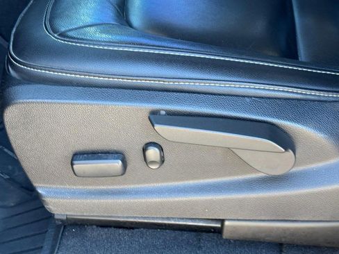 Used 2019 GMC Canyon SLT w/ Trailering Package image 16