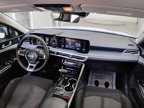 Used 2023 Kia K5 LXS image 70
