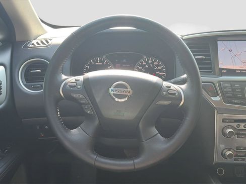 Used 2019 Nissan Pathfinder SL FWD image 12