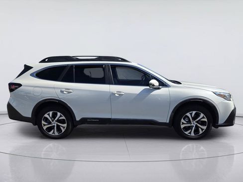 Used 2020 Subaru Outback Limited w/ Popular Package #2 AWD/4WD image 4
