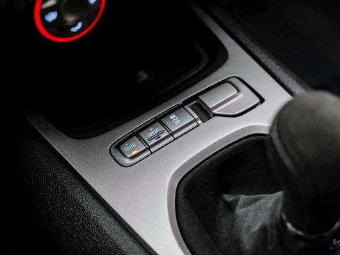 Used 2015 Chevrolet Camaro Z/28 image 55