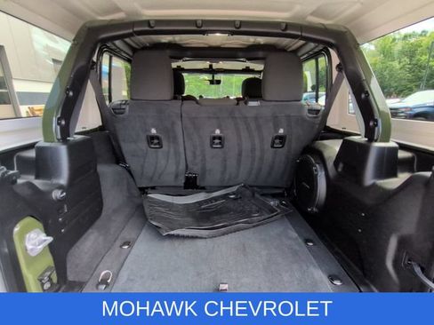Used 2021 Jeep Wrangler Unlimited Sahara AWD/4WD image 26