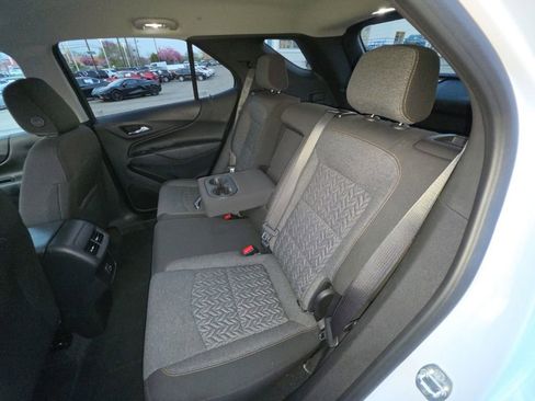 Used 2023 Chevrolet Equinox LT image 22