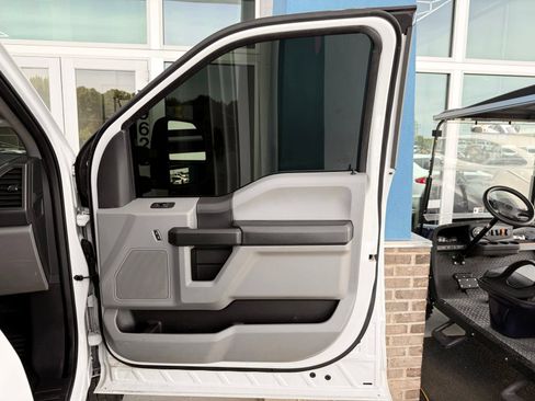 Used 2022 Ford F350 XL w/ Power Equipment Group AWD/4WD image 22