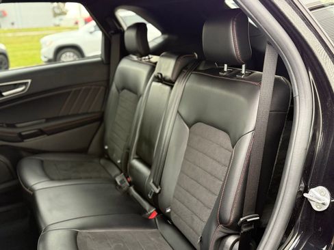 Used 2024 Ford Edge ST-Line image 11