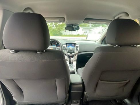 Used 2016 Chevrolet Cruze LT image 19