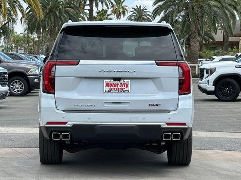 New 2026 GMC Yukon XL Denali w/ Denali Reserve Package AWD/4WD image 5