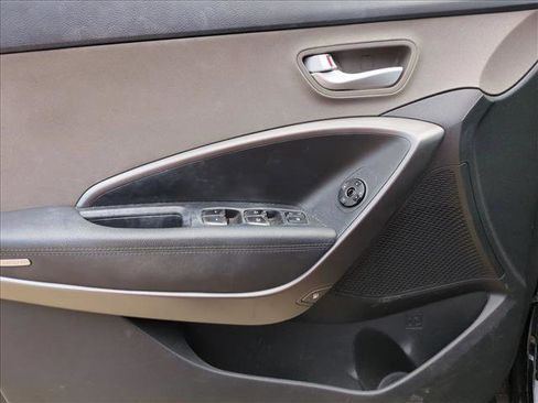 Used 2018 Hyundai Santa Fe Sport w/ 2.4L Value Package 02 FWD image 11