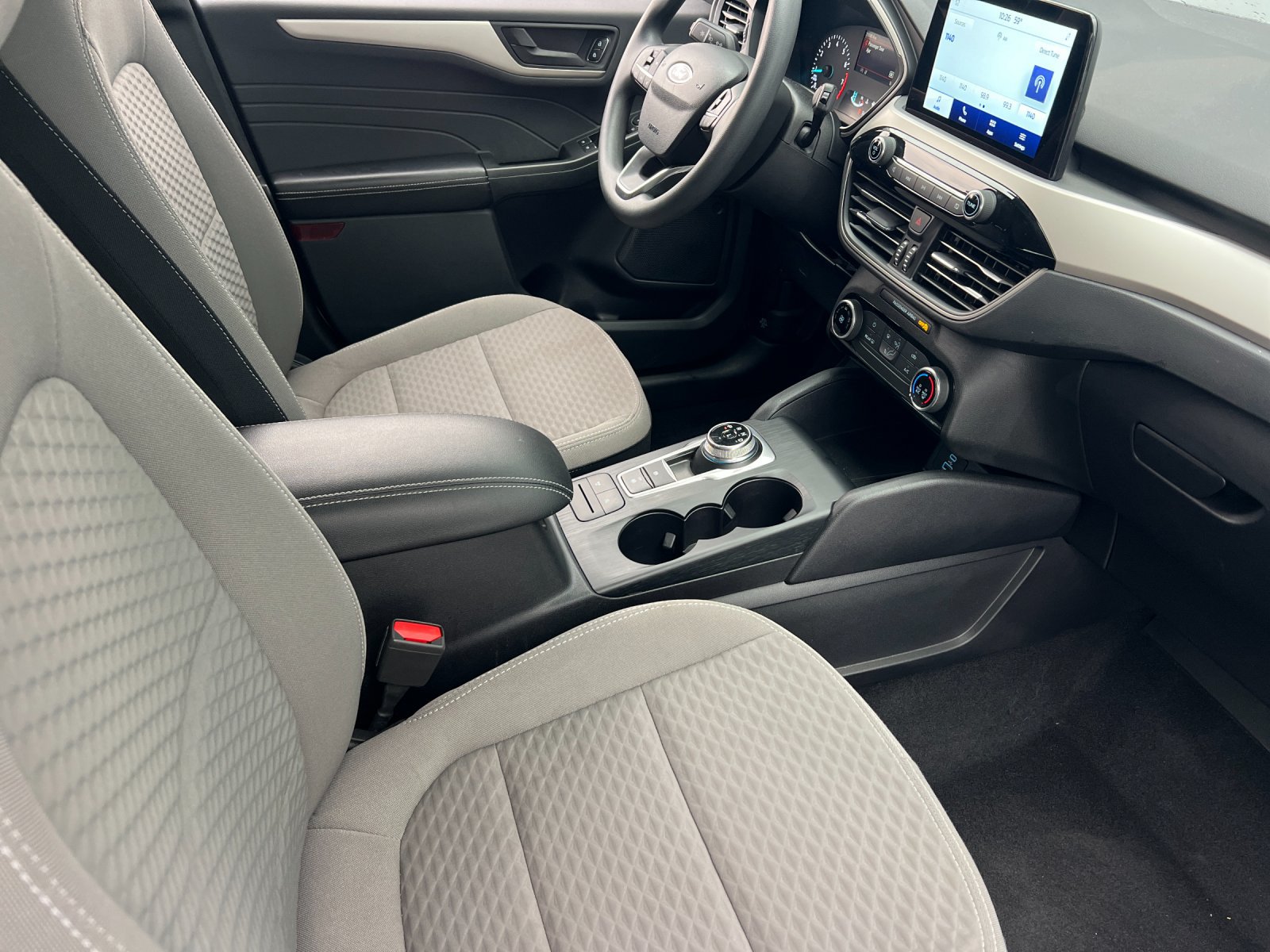 Used 2022 Ford Escape SE FWD image 16