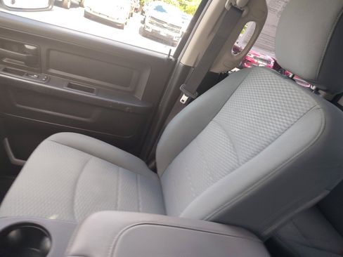 Used 2019 RAM 1500 Express image 12