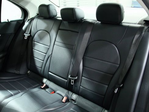 Used 2016 Mercedes-Benz C 300 4MATIC Sedan image 29