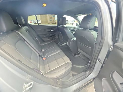 Used 2024 Buick Envista Sport Touring w/ Convenience I Package FWD image 30