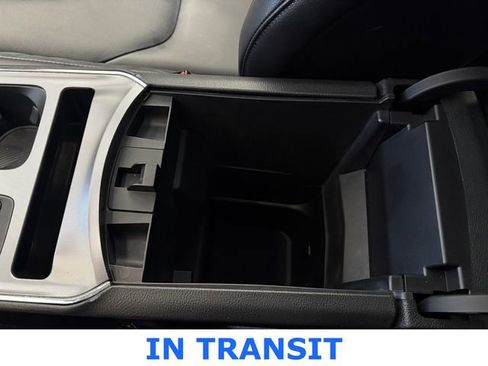 Used 2024 Ford Edge Titanium image 20