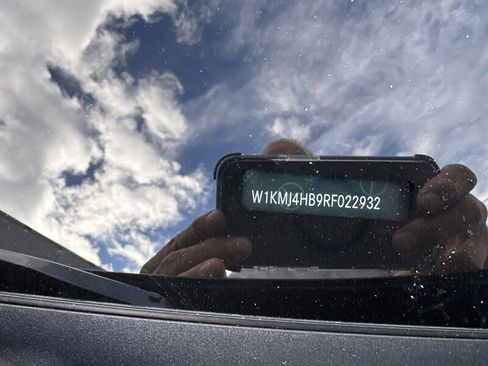 Used 2024 Mercedes-Benz CLE 300 4MATIC Coupe image 10