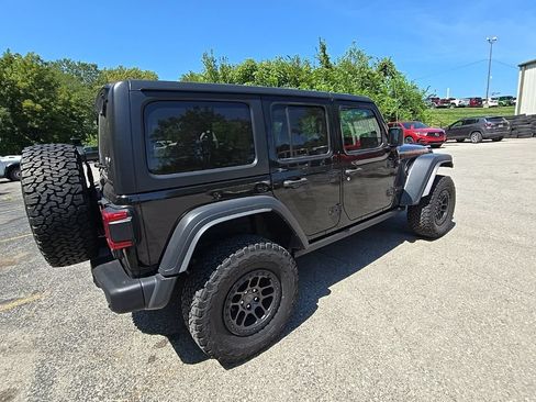 Used 2022 Jeep Wrangler Unlimited Rubicon w/ Xtreme Recon 35" Tire Package AWD/4WD image 8