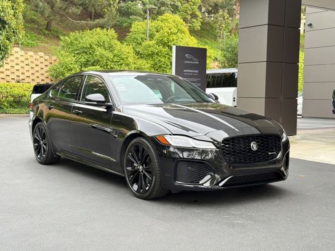 Used 2024 Jaguar XF R-Dynamic SE image 7