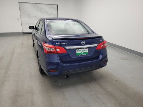 Used 2017 Nissan Sentra SR w/ SR Premium Technology Package FWD image 6