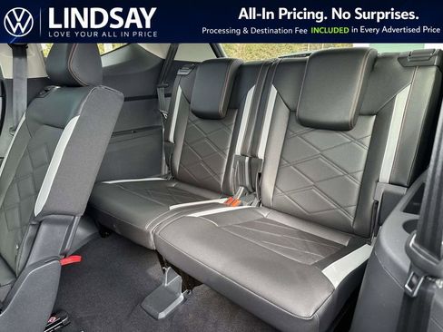 New 2026 Volkswagen Atlas Peak Edition AWD/4WD image 11