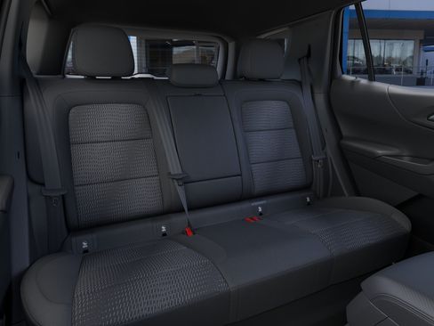 New 2027 Chevrolet Equinox LT w/ LPO, Floor Liner Package FWD image 41