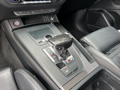 Used 2019 Audi SQ5 Premium Plus w/ Premium Plus Package AWD/4WD image 39