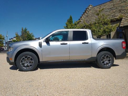 Used 2023 Ford Maverick XLT image 9