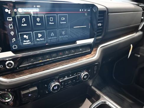 New 2026 GMC Sierra 1500 Elevation w/ Elevation Premium Package AWD/4WD image 17
