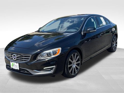 Used 2018 Volvo S60 T5 Inscription Platinum AWD/4WD image 3