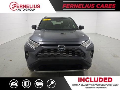 Used 2019 Toyota RAV4 XSE image 2