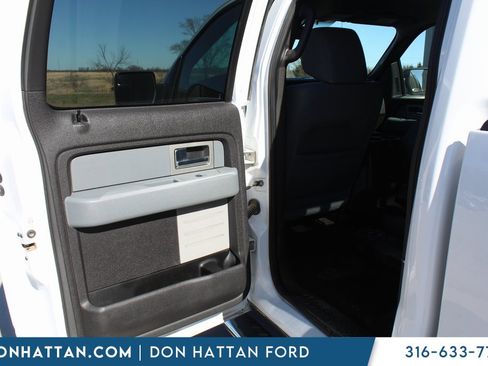 Used 2011 Ford F150 XLT w/ XLT Chrome Pkg image 11