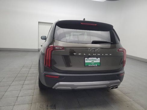 Used 2022 Kia Telluride EX FWD image 6