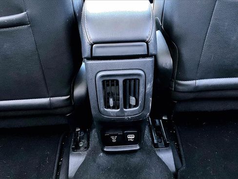 Used 2019 Jeep Compass Limited image 34