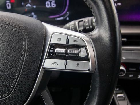 Used 2025 Kia Telluride S FWD image 26