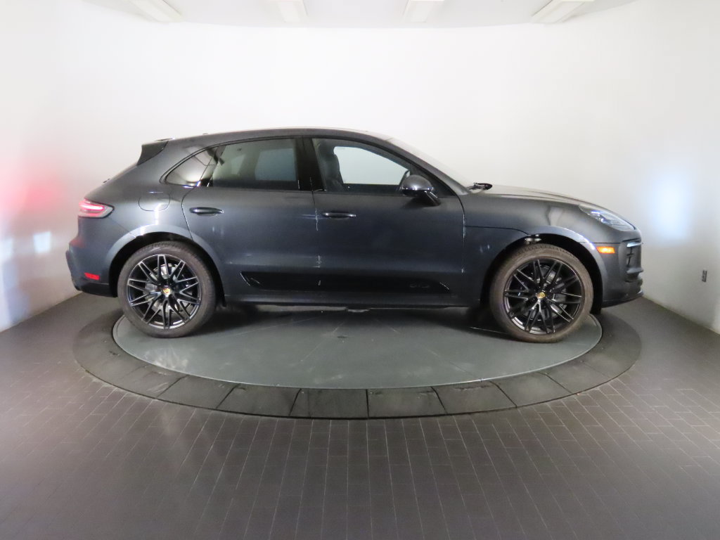Certified 2026 Porsche Macan GTS AWD/4WD image 8