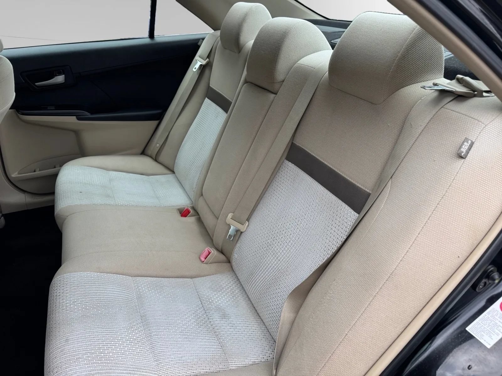 Used 2012 Toyota Camry LE FWD image 17