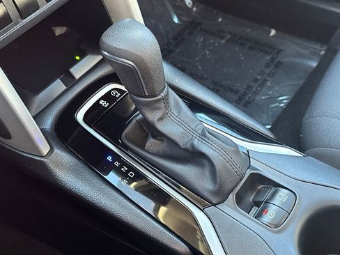 Used 2024 Toyota Corolla Cross LE image 26