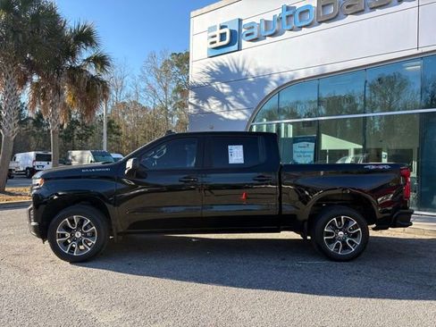 Used 2020 Chevrolet Silverado 1500 RST w/ RST Value Package image 2